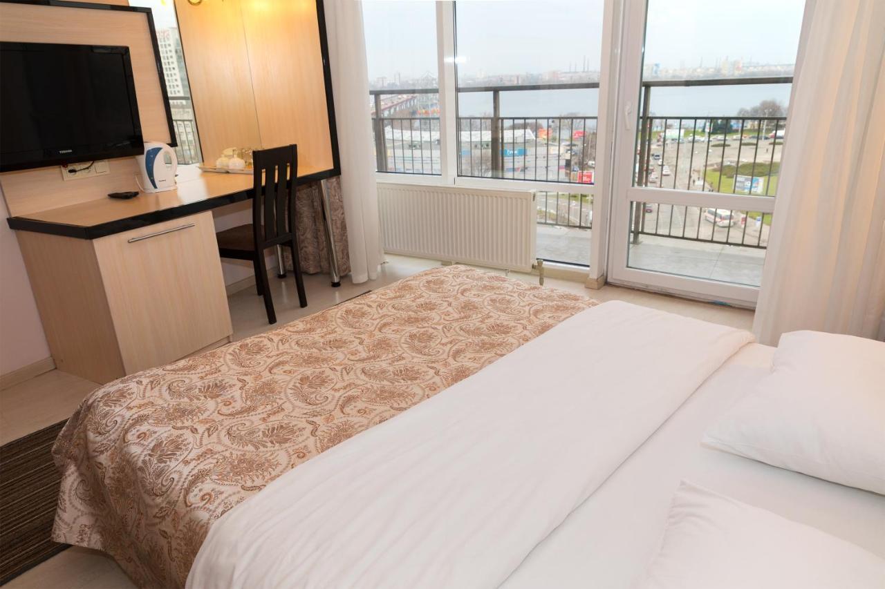 Staybridge Mini-Hotel In Most City Panoramic River View Dnipro Exterior foto