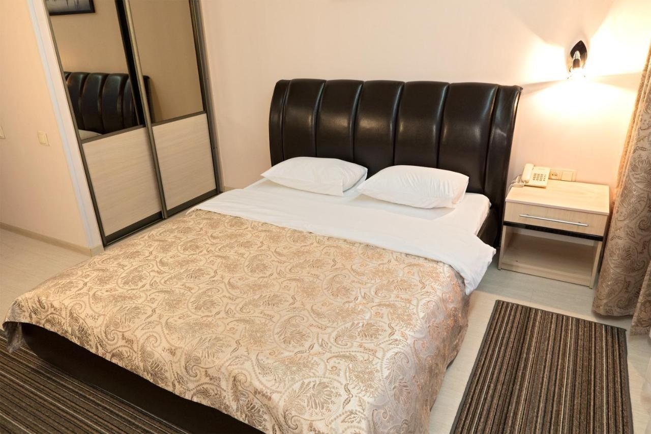 Staybridge Mini-Hotel In Most City Panoramic River View Dnipro Exterior foto